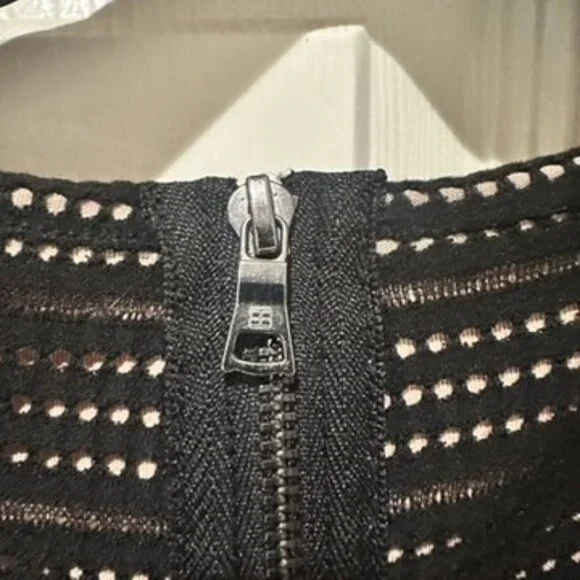 BCBG MAXAZRIA "Cassandra" Dress Size: M - Little Black Dress (LBD) - Picture 5 of 9